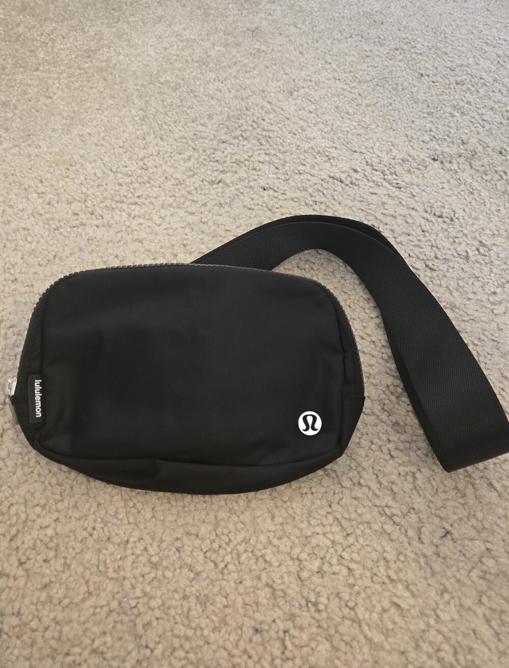 Lululemon Everywhere Belt Bag